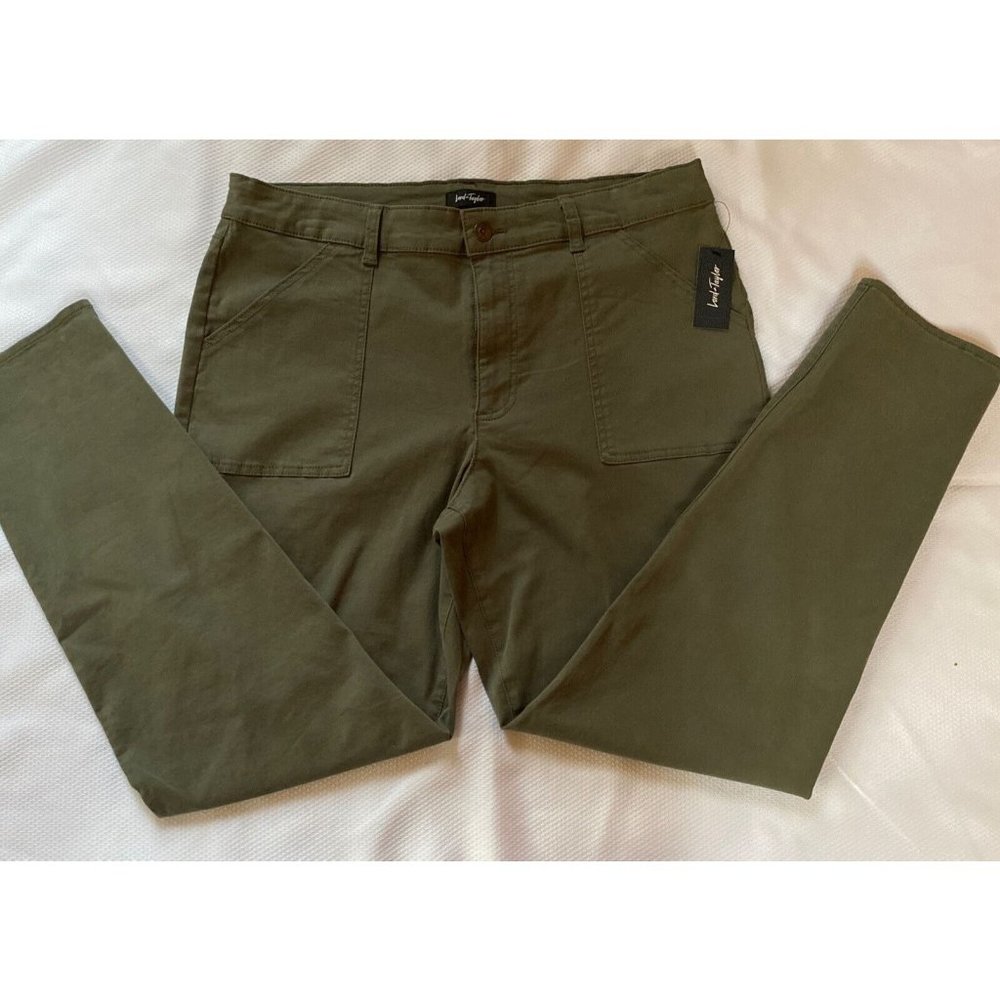Lord and taylor Womens Pants Green Size 16 NWT